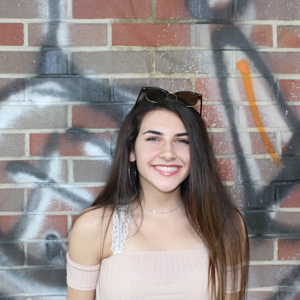 Meet your Posher, Lauren